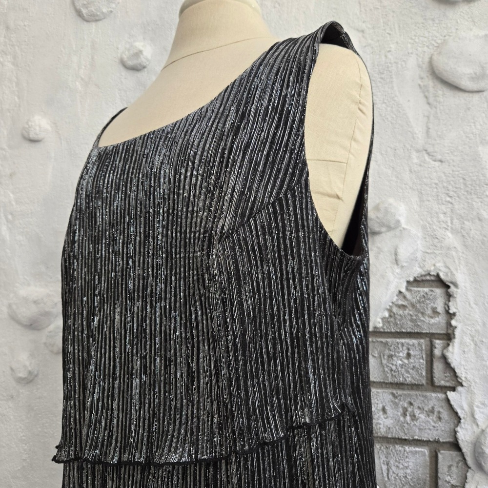 Connected Apparel Women Black Silver Metallic Tiered Plissé Cocktail Dress 16W - Picture 9 of 15